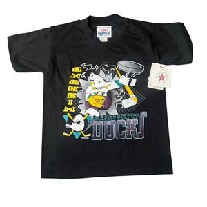Vintage Disney Mighty Ducks single stitch youth graphic t shirt size 7 deadstock